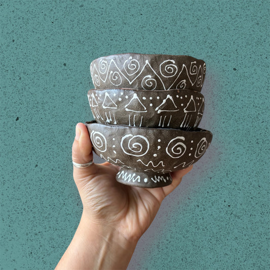 Stackable Pinched Bowl Set